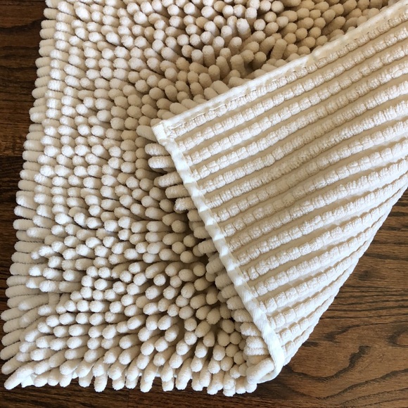 NWT, Khaki/Light Tan Noodle Bath Rug/Mat - Picture 3 of 8